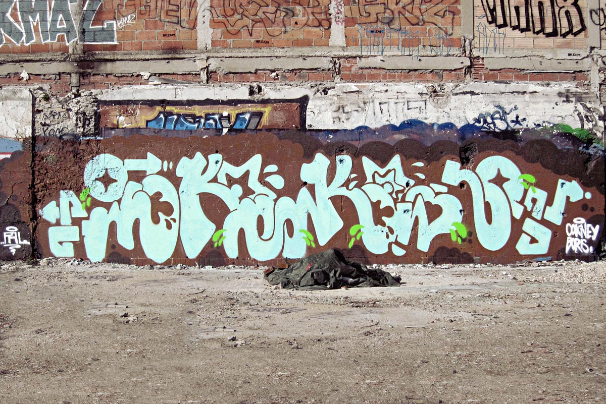 Ilke Keno Graffiti Petro