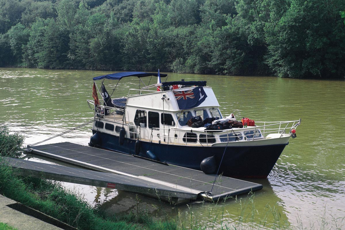 Sabri Sur Marne Boat