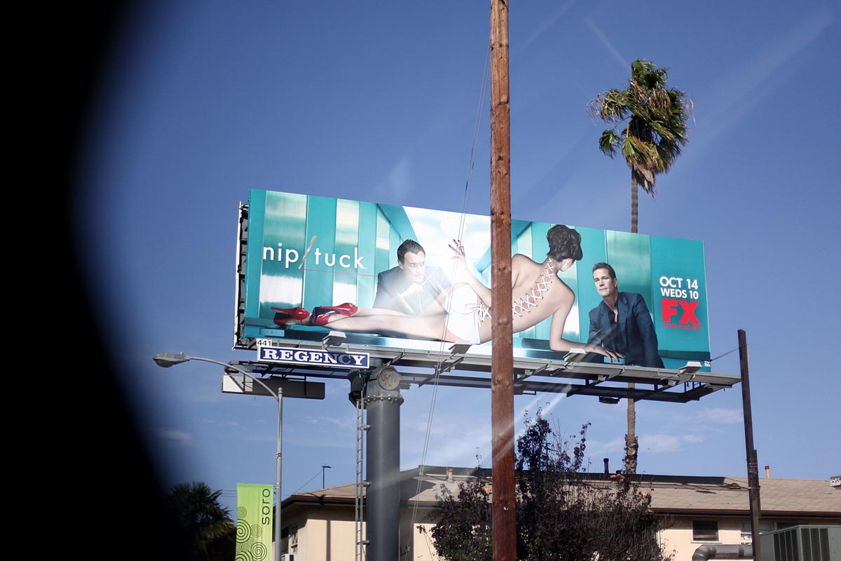 Taylor Lautner Orange Los Angeles Ilk