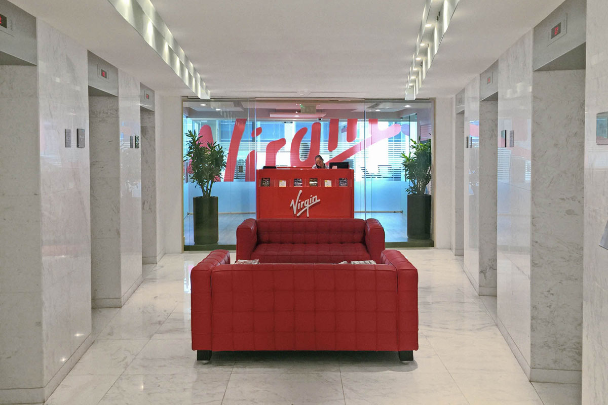 Ilk Sebou Rue Pavée Virgin Megastore Dubai