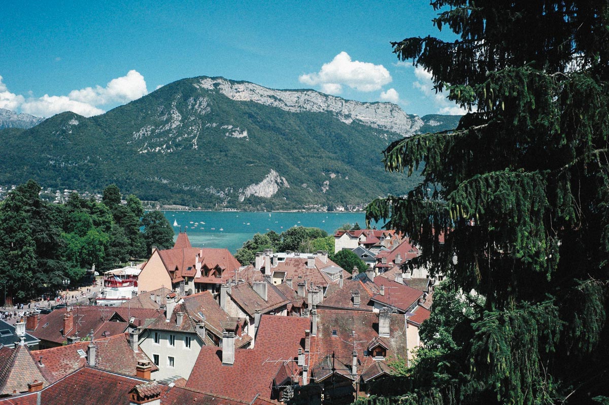 Sabri Et Clara Annecy Ilk Flottante