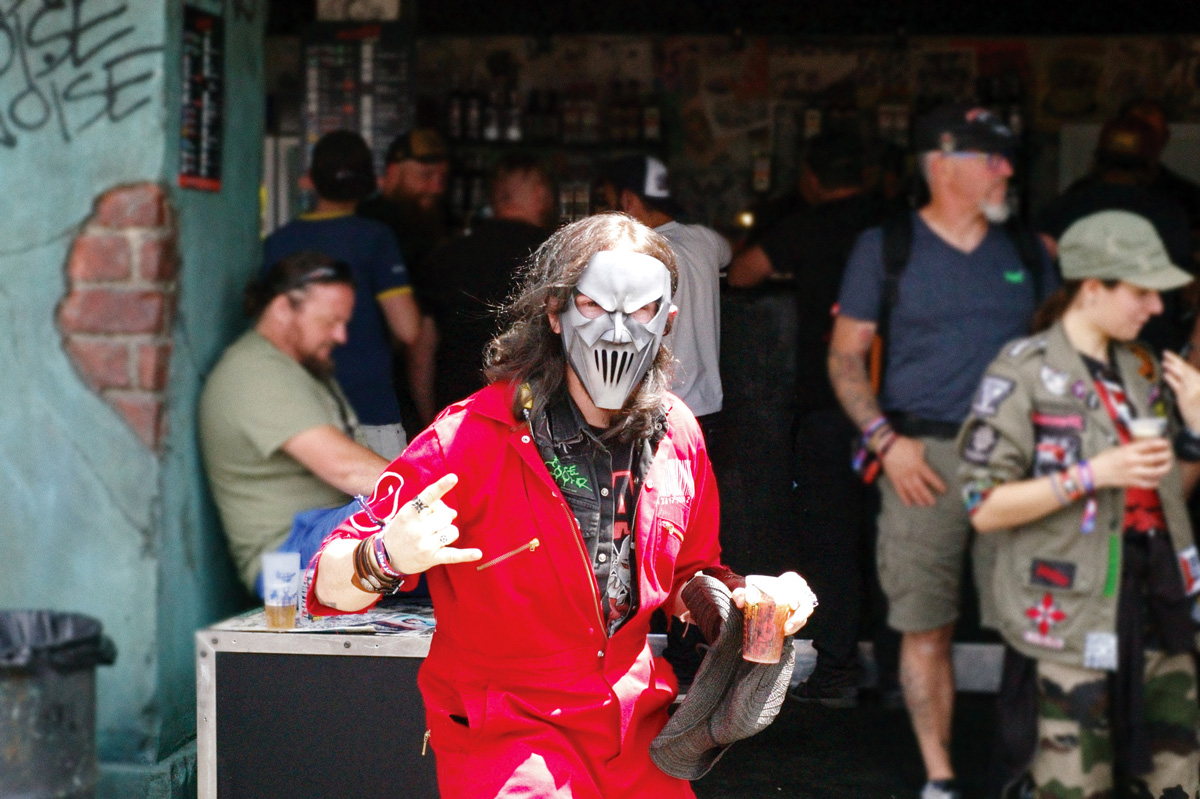 Hellfest Greetings From Hell Ilk Flottante Slipknot