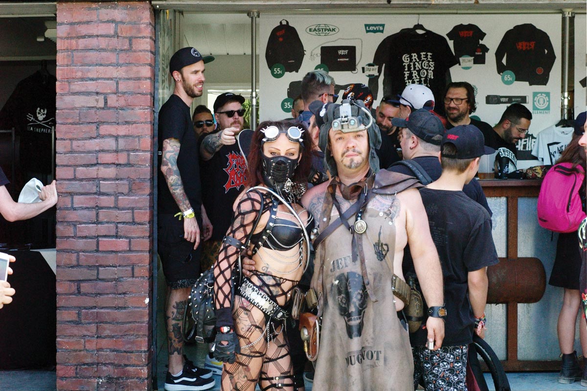 Hellfest Greetings From Hell Ilk Flottante