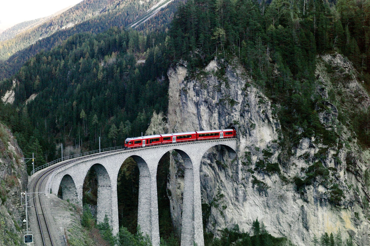 Mountain Train Ilk Flottante